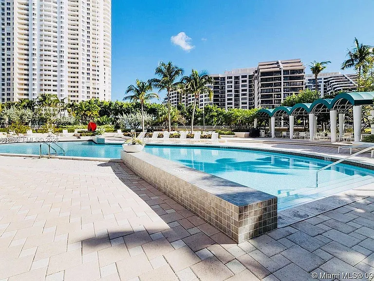 888 Brickell Key Dr #600 — Photo 19