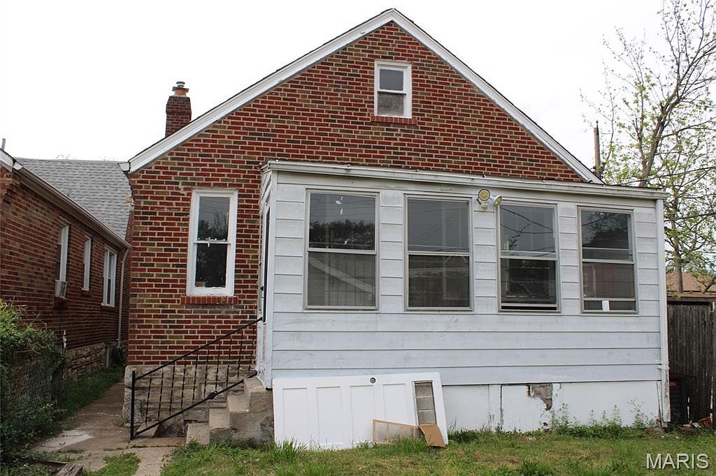 Fix & Flip SFH in Saint Louis, MO 63115 – $58,000 — exterior photo