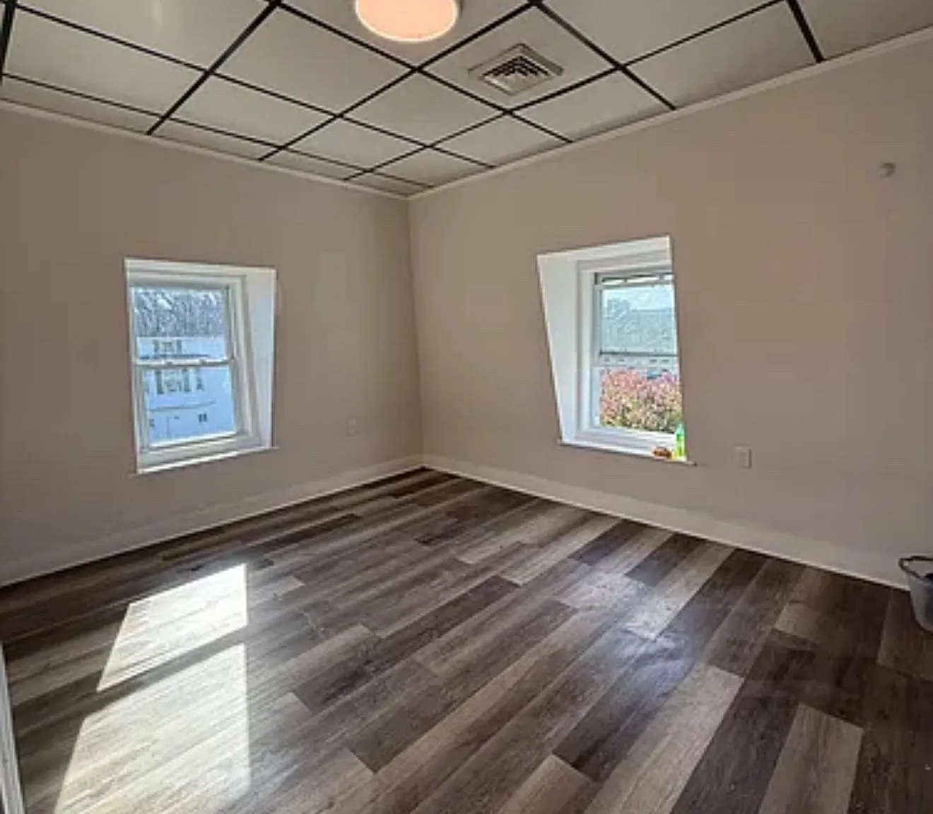 3 bed, 900 sqft, $1,800 — Photo 3