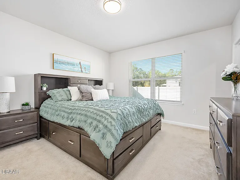377 Crestwind Dr — Photo 15