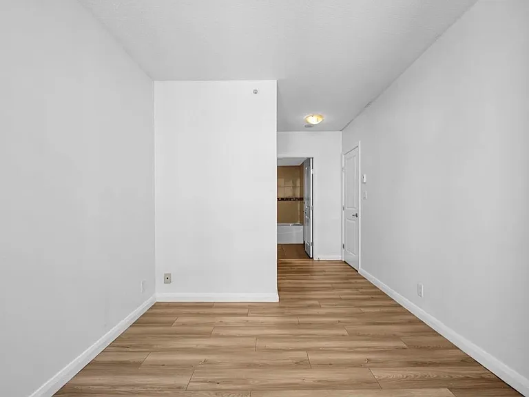892 Carnarvon St #3303 — Photo 15