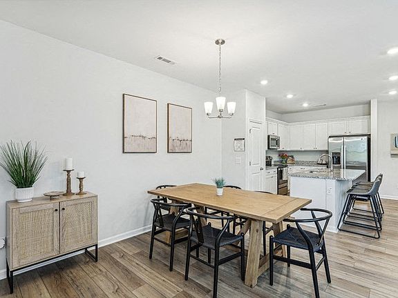 4th image of 101 Decatur Dr #324-219