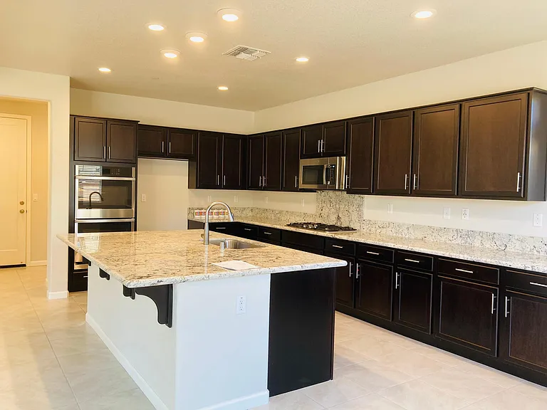 Gourmet Kitchen with Extra large Island