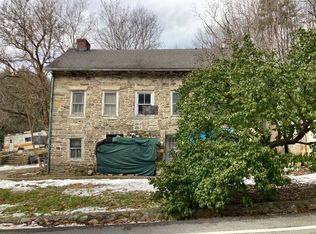 13 Ramseyburg Rd, Columbia, NJ 07832