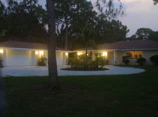 1001 E Keyway Rd, Englewood, FL 34223