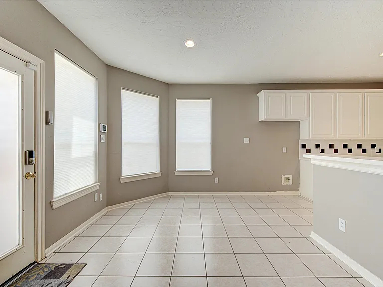 2935 Apple Forest Ct — Photo 27