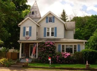 32 Elm St, Warren, MA 01083