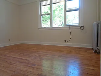 Rented by Zikos Realty Services