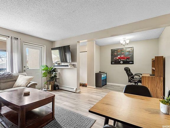 5th image of 103 Powe St #8