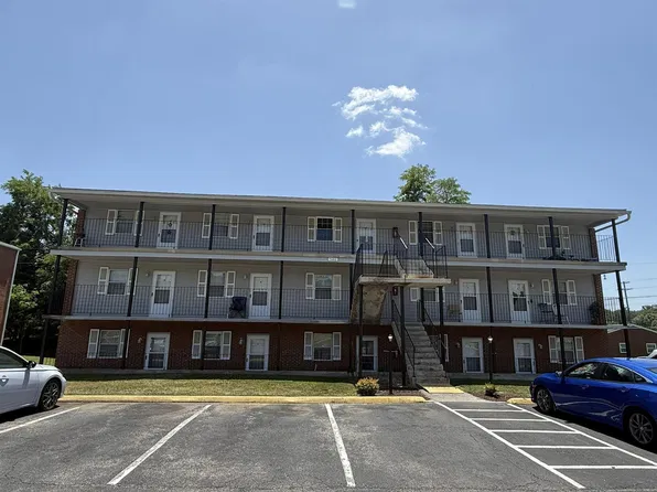 502 Poage Ln, Salem, VA