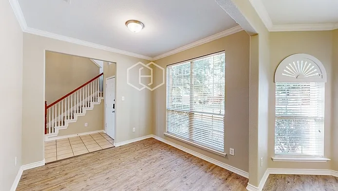 1468 Red Wolf Dr — Photo 4