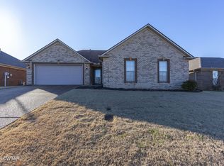 16 Birch Hollow Ln, Jackson, TN 38305