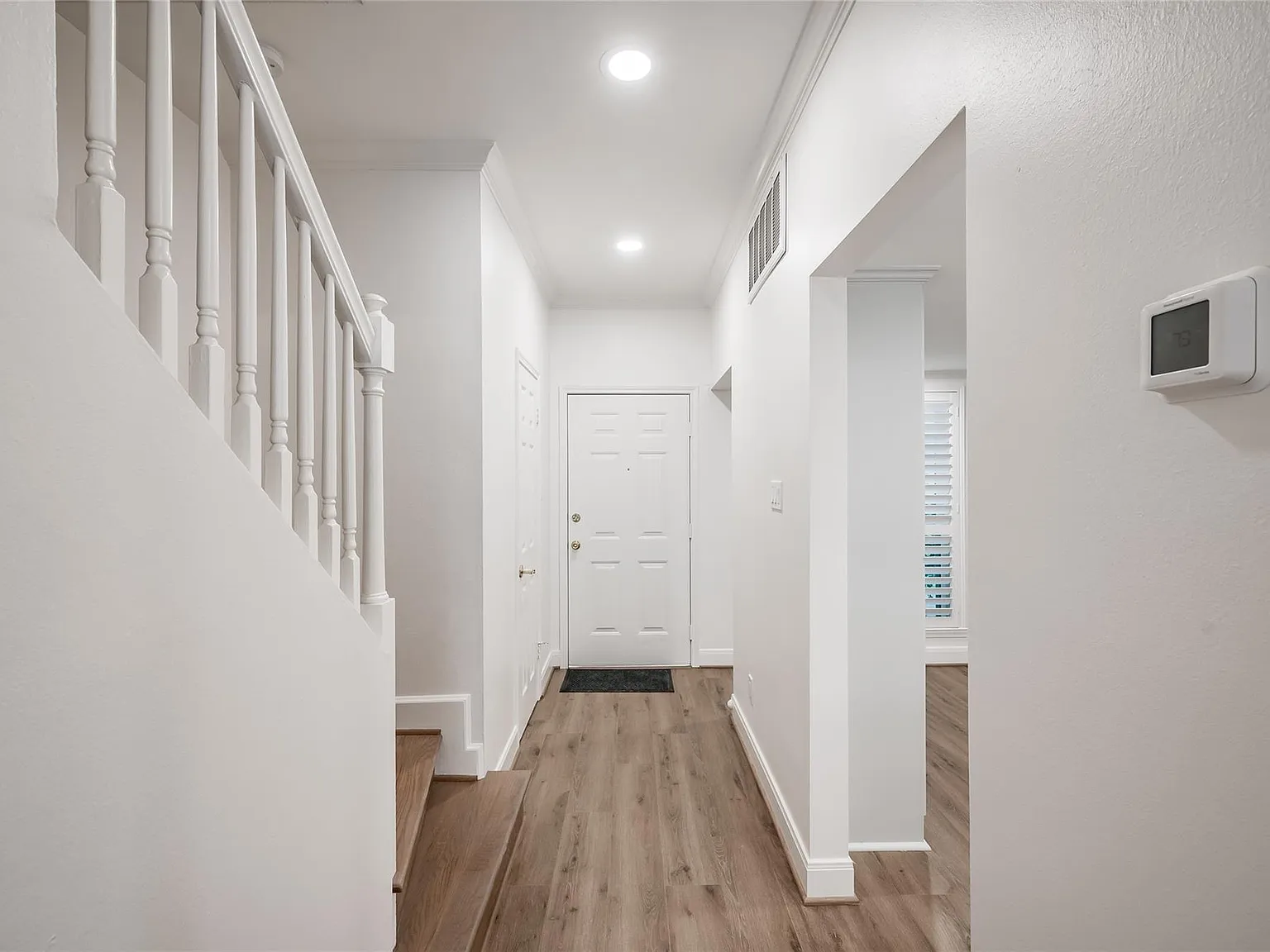 2 bed, 2.5 bath, 1326 sqft, $3,400 — Photo 4
