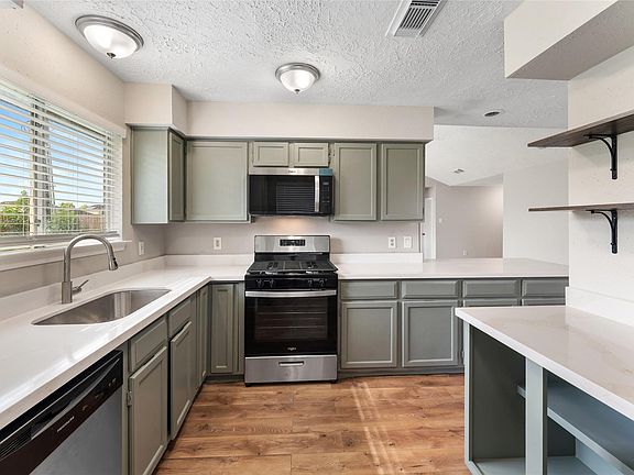 5th image of 2327 Rittenmore Dr