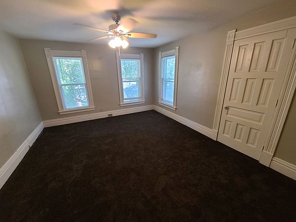 3rd image of 549 & 609 E Vine St #549-1/2