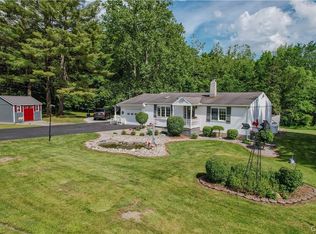 402 Newport Rd, Utica, NY 13502