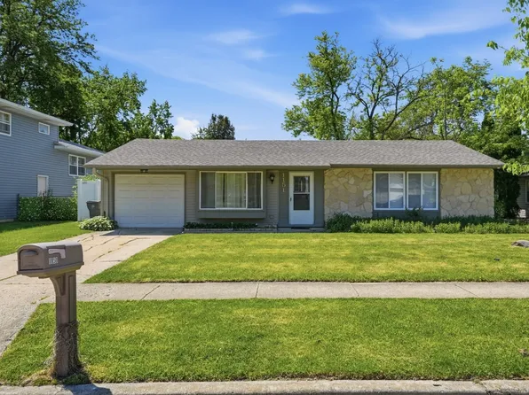 1151 Leawood Dr, Elgin, IL 60120