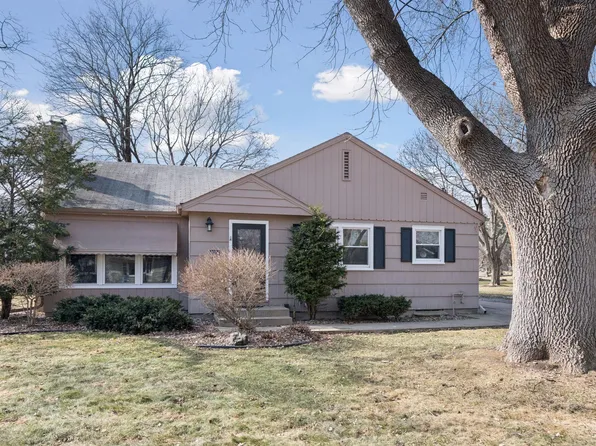 6004 Wooddale Ave, Edina, MN 55424