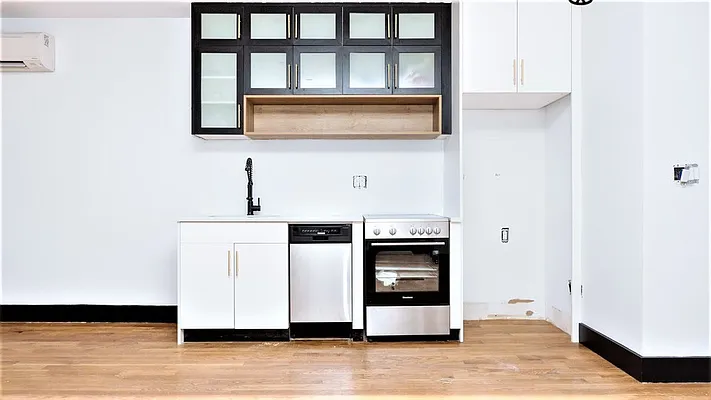 Rented by Nooklyn NYC LLC | media 6