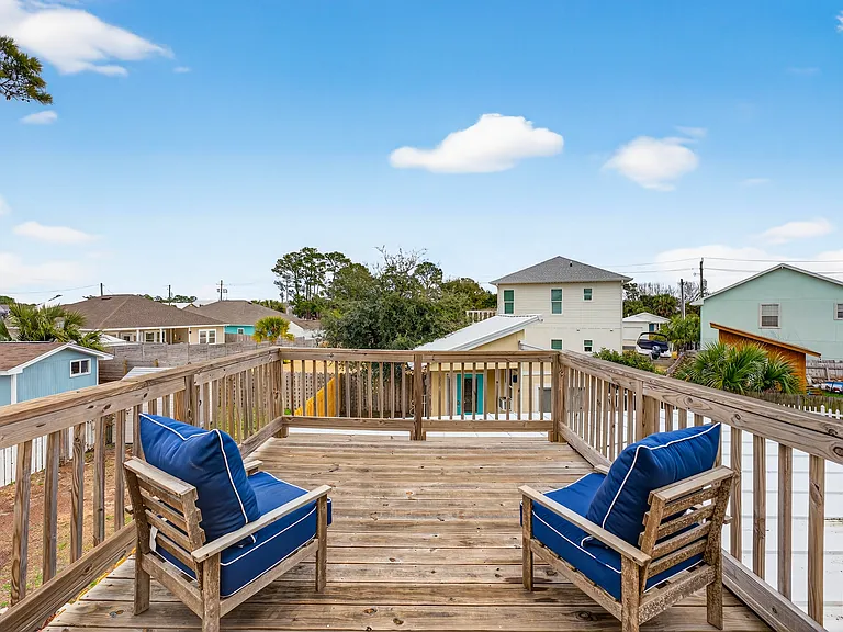 Deck off master bedroom
