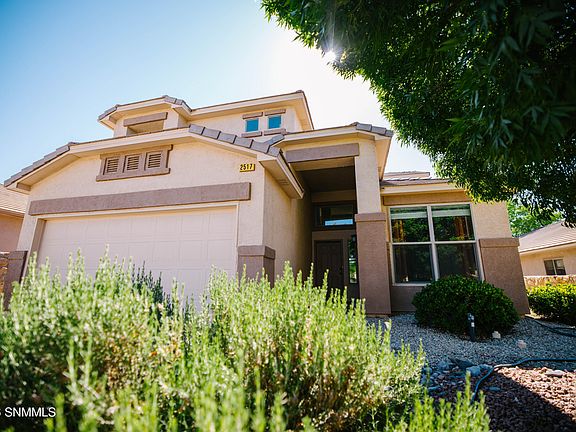 3rd image of 2517 Fallbrook Way