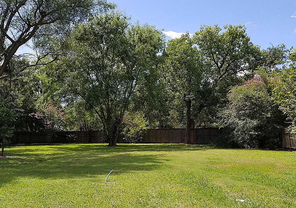 1st image of 3206 Knoll West Dr