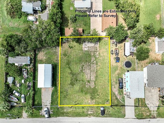 3rd image of 822 5th St