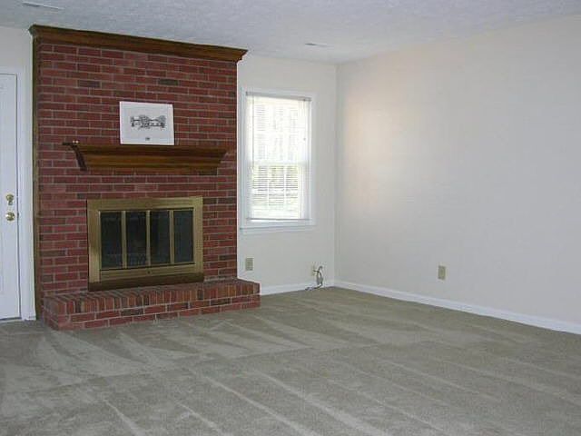 2nd image of 109 Bowmoor Bank
