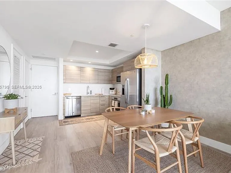 121 NE 34th St #2111 — Photo 13