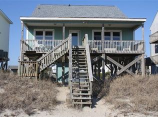 1107 Ocean Dr, Oak Island, NC 28465