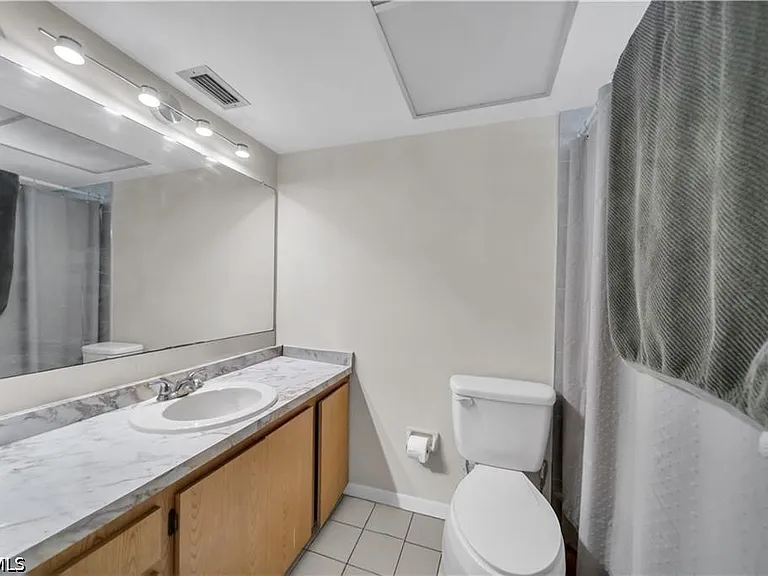 836 SW Trafalgar Pkwy #A — Photo 12