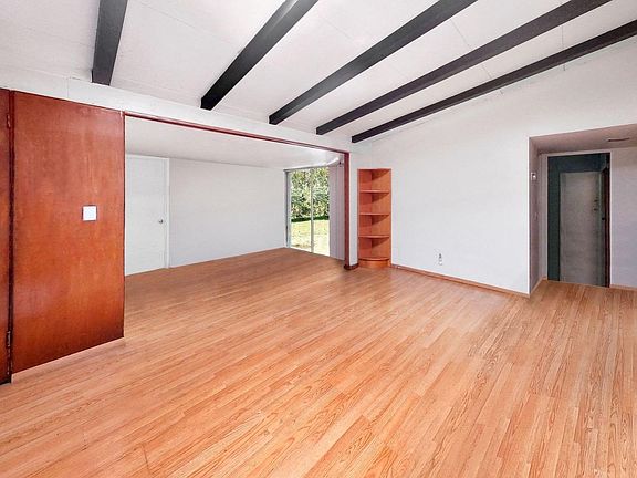 3rd image of 18830 Newsom Ave