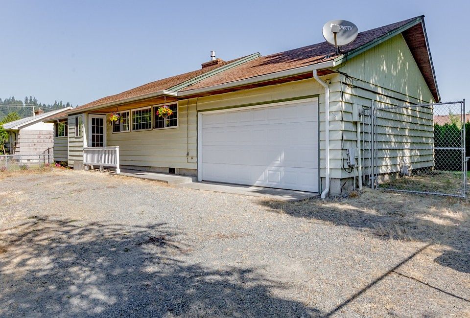1st image of 407 4th Ave S