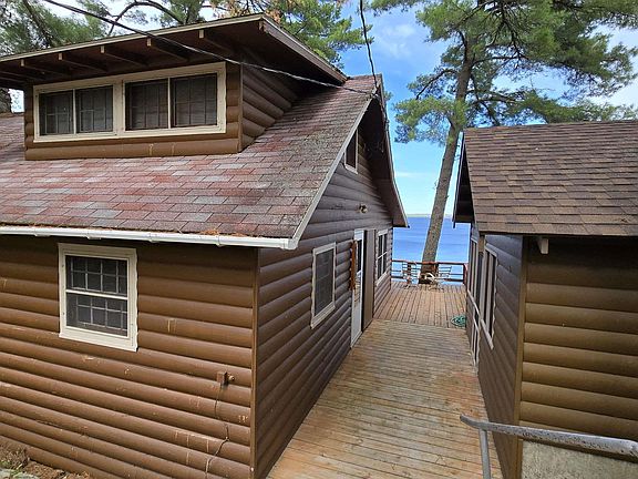 3rd image of 12418 Rock Point Dr