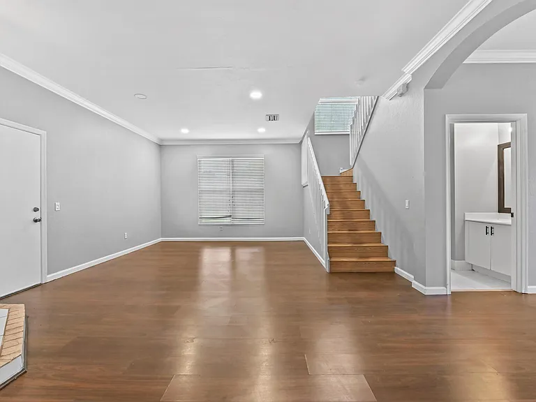 5049 Starblaze Dr — Photo 4