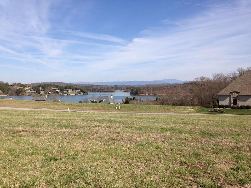2nd image of 209 Grandville Ct