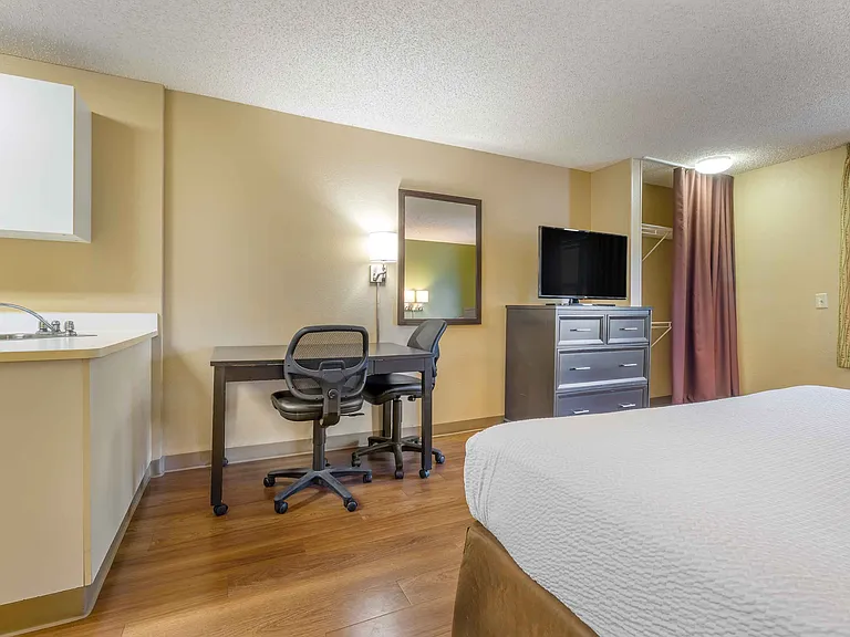Studio Suite - 1 King Bed