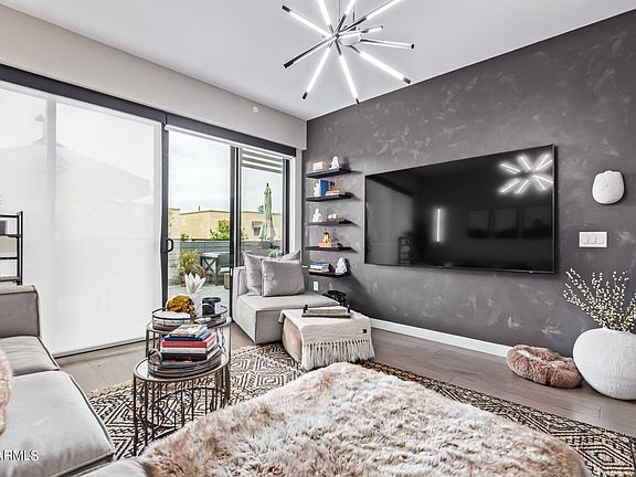 2nd image of 2300 E CAMPBELL Avenue #122