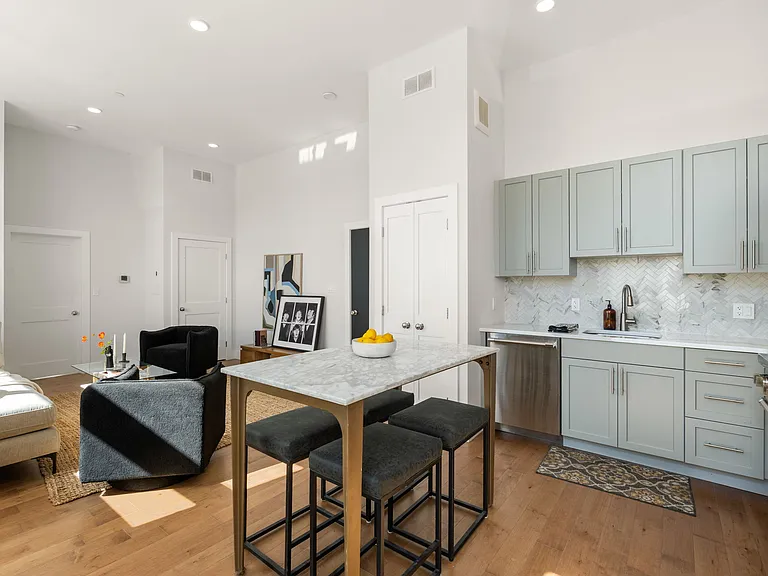 50 Hichborn St #101A — Photo 8