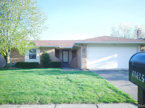 41425 Greenwood Dr, Canton, MI 48187