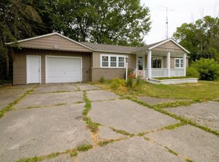 1388 S Dye Rd, Flint, MI 48532