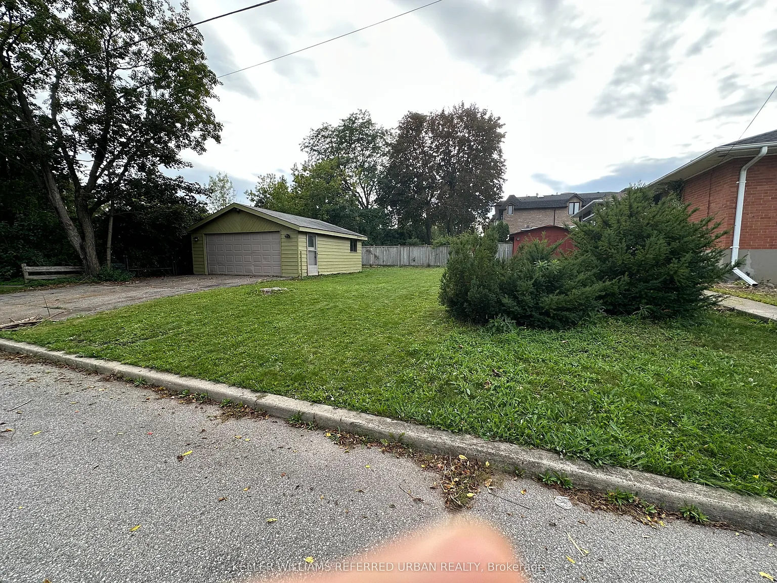3 bed, $3,590 — Photo 4