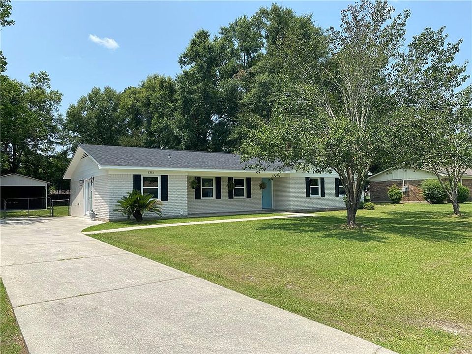 1315 Pawnee Cir, Saraland, AL 36571 MLS 7229511 Zillow