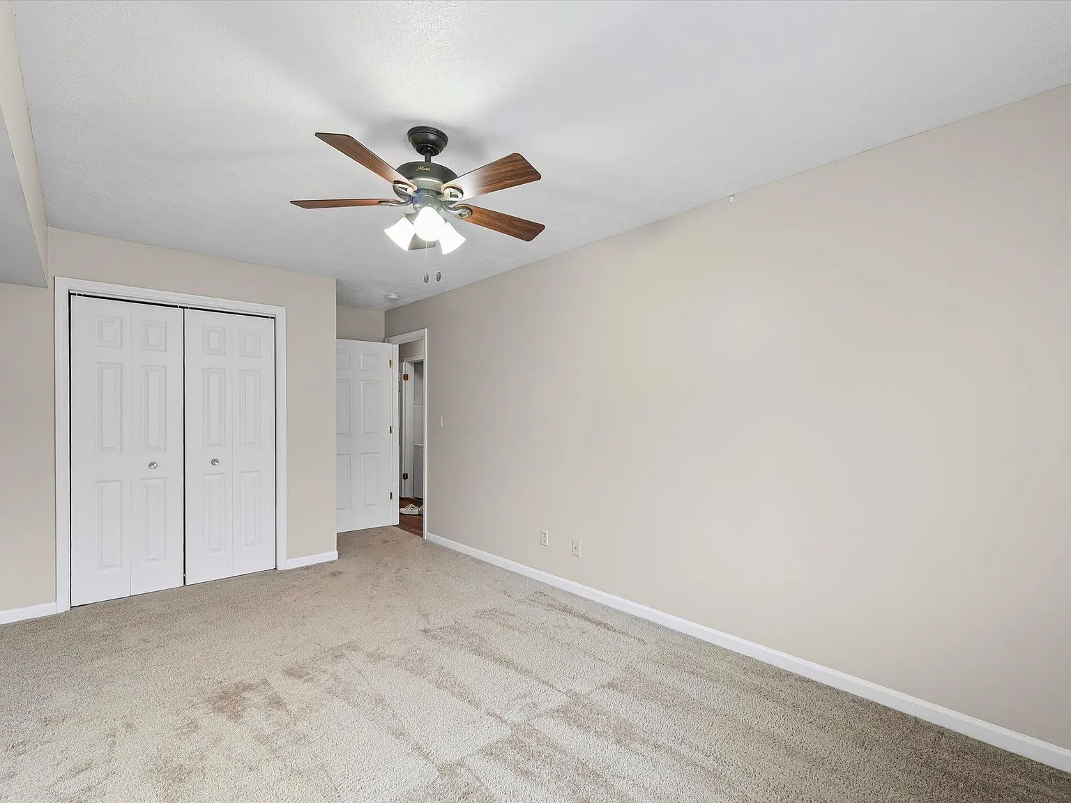 123 S. Regency Dr — Photo 4
