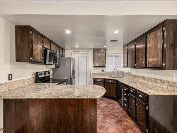 3436 Miramar Dr, Las Vegas, NV 89108