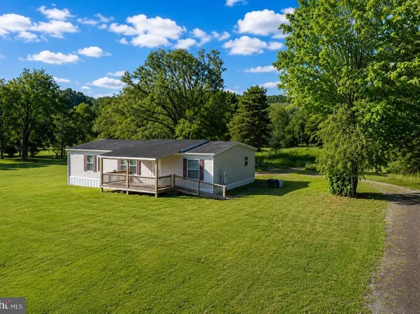 635 Dennett Rd, Oakland, MD 21550