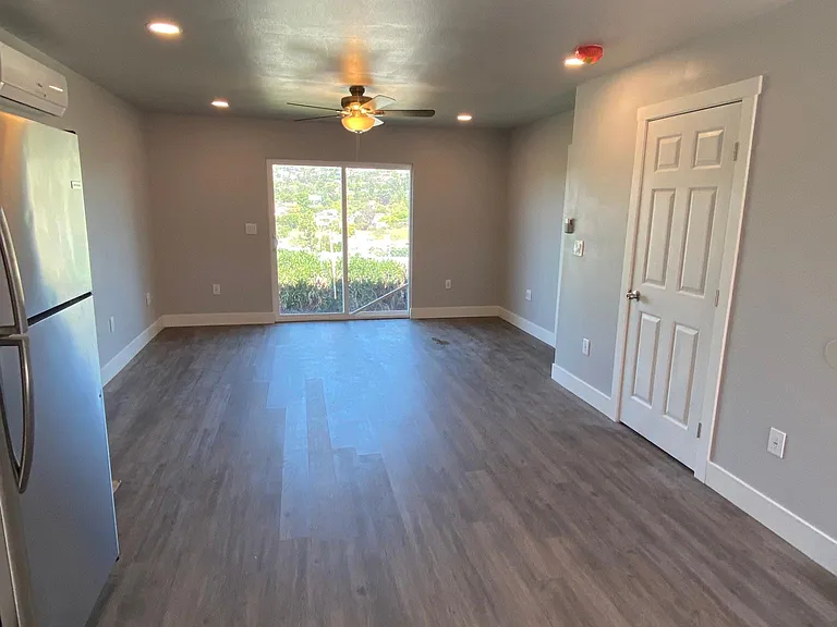 6370 Cleo St — Photo 5