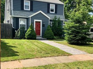 13 Rosedale Rd, Hamden, CT 06514