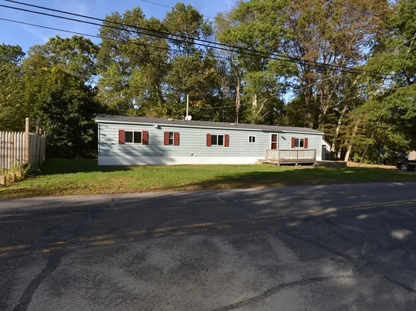 1181 Cohannet St, Taunton, MA 02780
