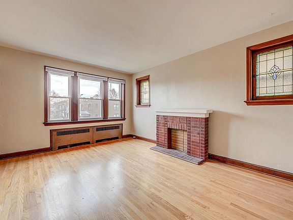 5th image of 3828 Chippewa St